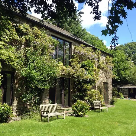 Oak Barn Otel
